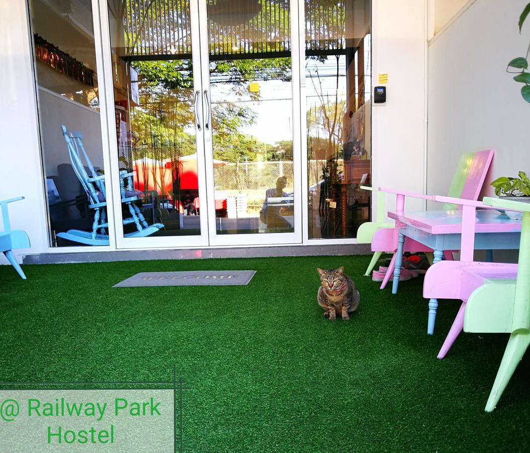 Railway Park Hostel Chiang Mai Exterior foto